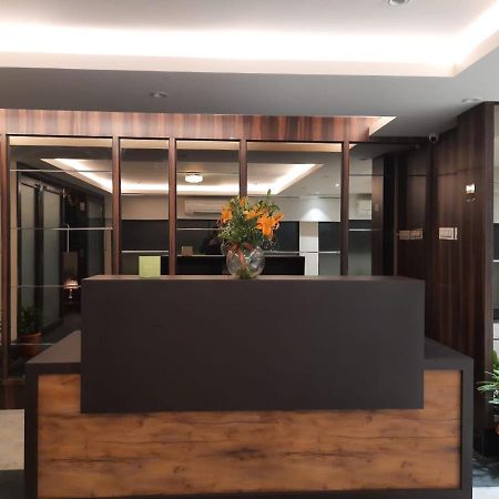 The Palm Aryan - A Boutique Hotel Kolkata Exterior photo