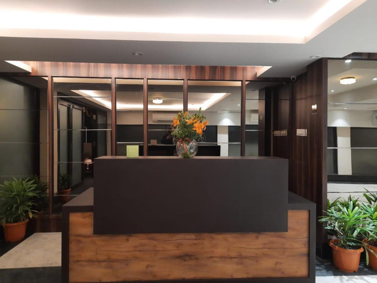 The Palm Aryan - A Boutique Hotel Kolkata Exterior photo